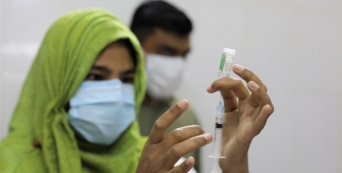 Precisamos de novas e extraordin&aacute;rias medidas para aumentar o acesso &agrave;s vacinas COVID-19 e precisamos delas agora!